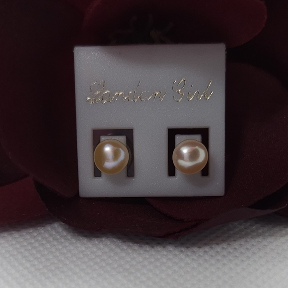 Champagne Pearl Stud Earrings Landan Girl Real Pearl Stud Earrings - Picture 6 of 9